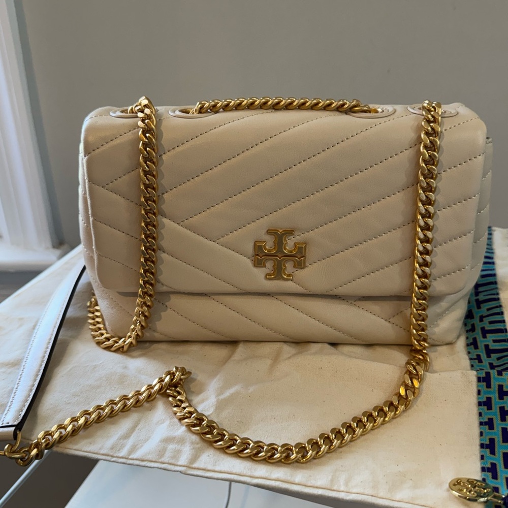 Tory Burch kira Cream Quilted Bag with Gold Chain